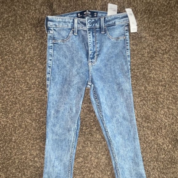 Hollister Denim - Hollister High Rise Crop Jean Leggings